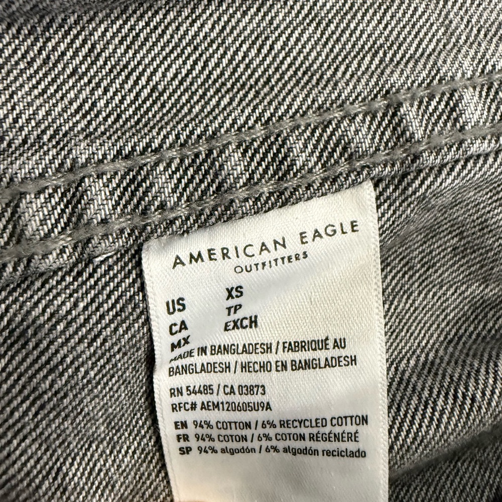 American Eagle Outfitters Black Washed Denim Jacket Label Detail - Picture 9 of 16